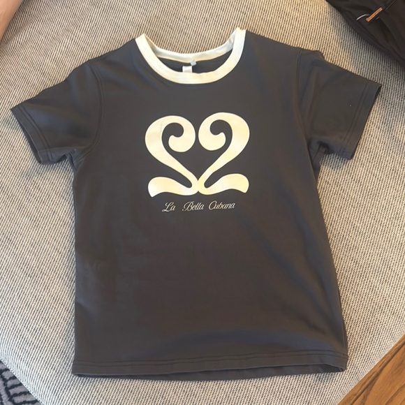 Gray and White Short Sleeve Tee with Vintage Graphic - Picture 2 of 5